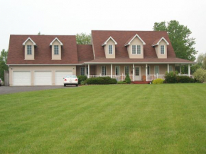 Entire country home in Guelph